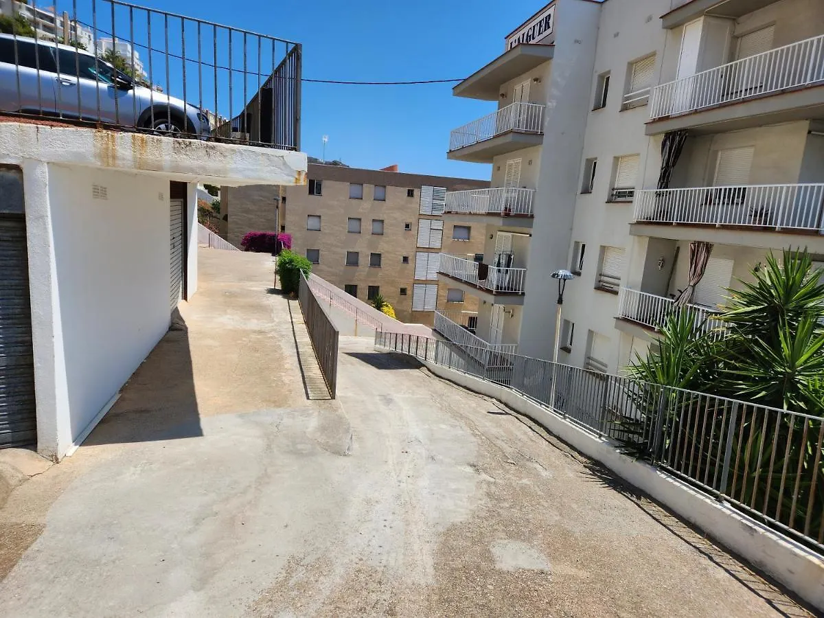 Appartement Les Pieds Dans L'Eau, La Tete Dans Les Nuages, Roses Espagne